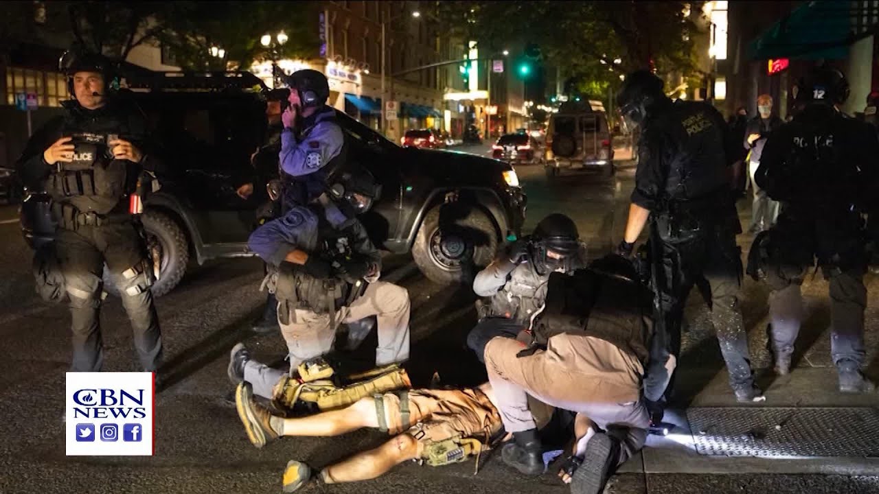Crazy Protests Continue in Portland, Oregon | CBN NewsWatch AM: August 31, 2020